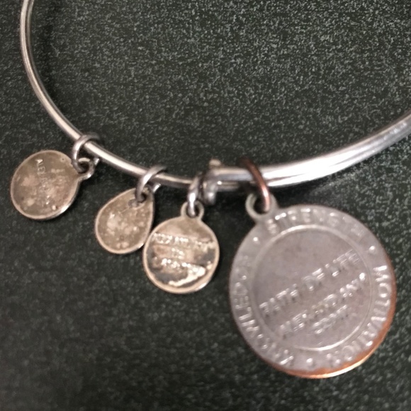 Alex and Ani Expandable Wire Bracelet Faith of Life 2017 - Picture 10 of 16